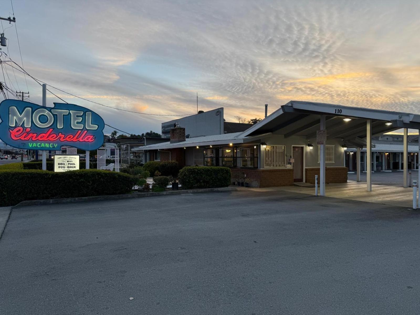Cinderella Motel Hollister Εξωτερικό φωτογραφία